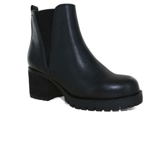 MIA Chelsea Boot - Picture 1 of 4